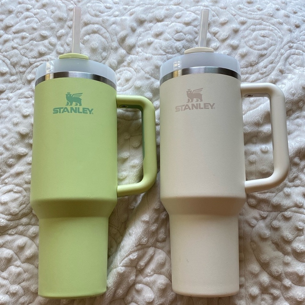 Stanley quencher 40oz tumbler set